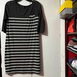 Clu USA striped knit dress. 3/4 sleeve , knee length